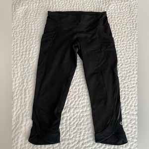 Lululemon Cropped Tight - Black - Women’s 6